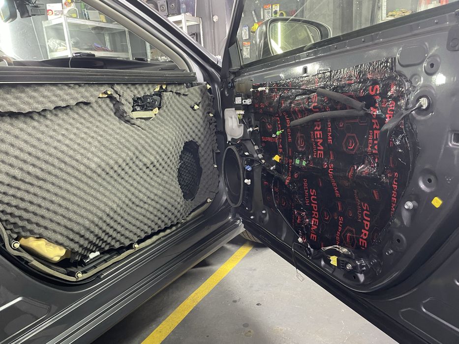 Автозвук Автосвет Шумоизоляция Сабвуферы Замена магнитол Камеры вида