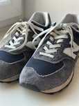 New Balance męskie – rozmiar 42, zamsz, stan idealny