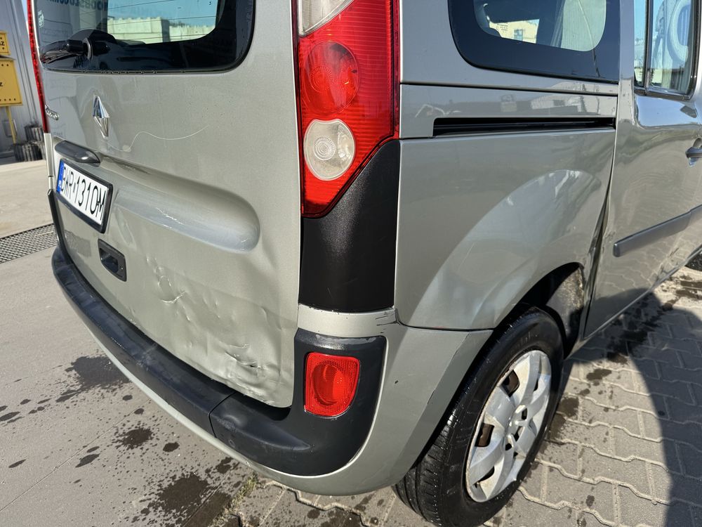 Renault kangoo 4 drzwi osobowe OKAZJA Wrocław długie opłaty klim ocRok
