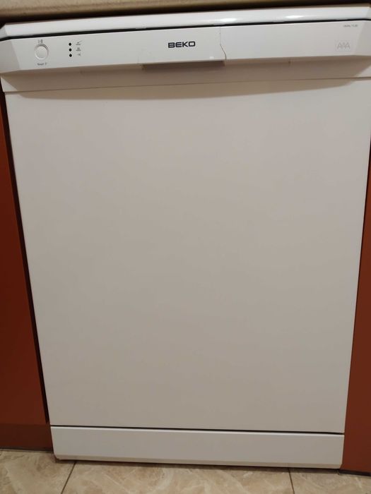 Продам посудомоечную машину