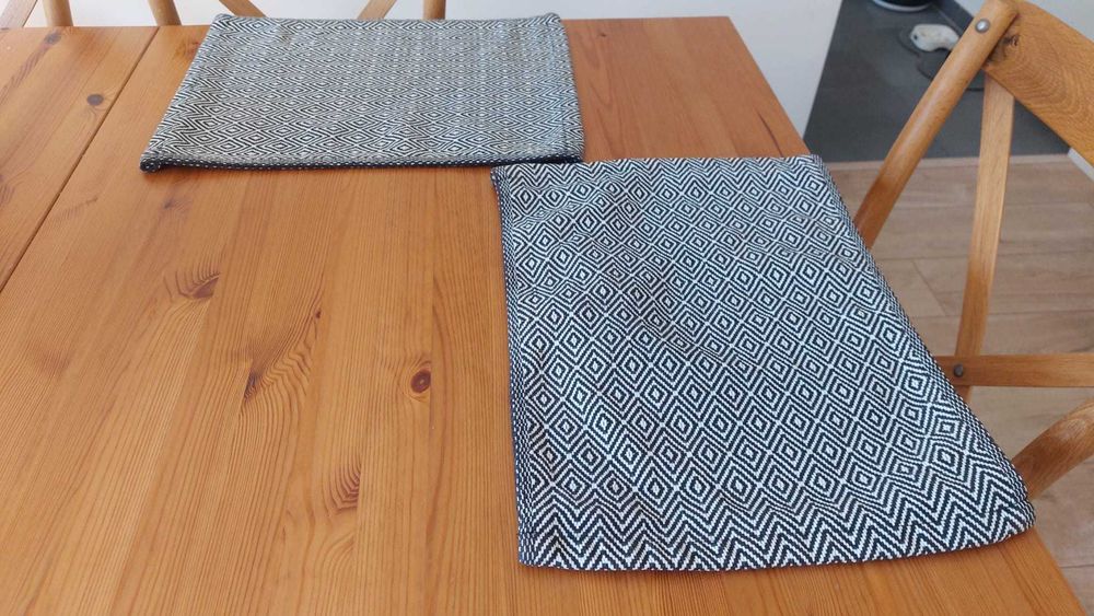 Individuais de mesa preto e branco