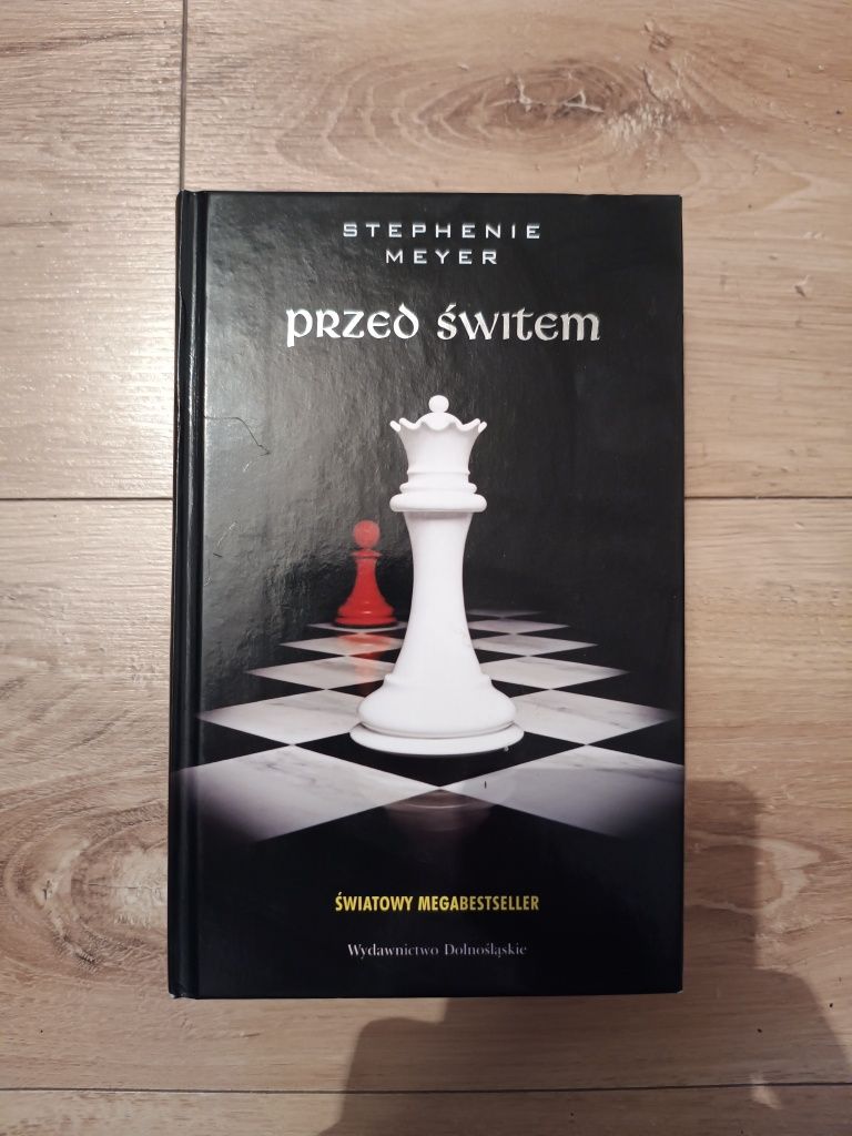 książka Stephenie Meyer - Przed świtem (saga Zmierzch)