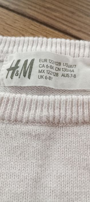 Sweterek dla dziewczynki 122/128