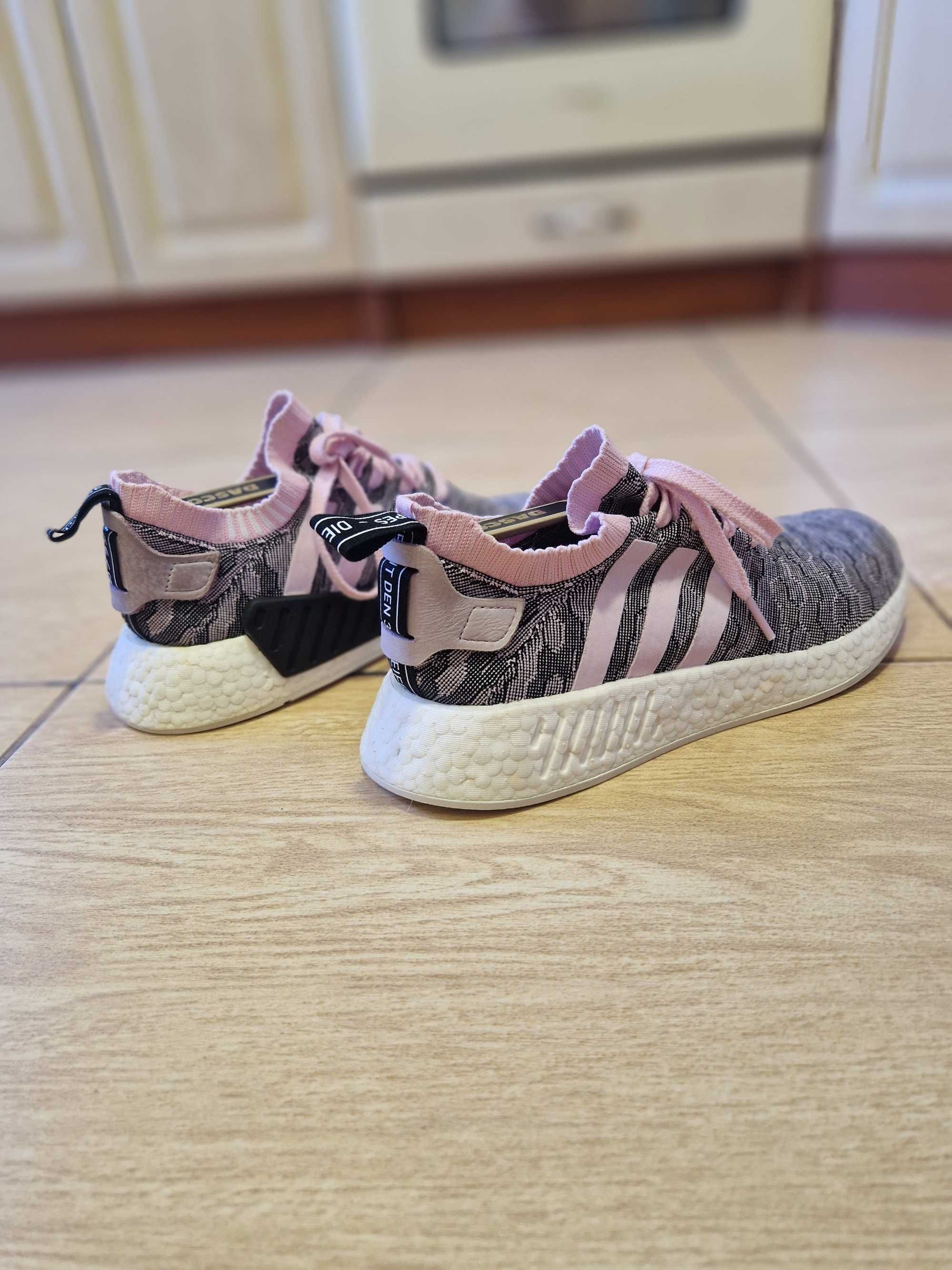 Оригинальные женские кроссовки adidas nmd r2 wonder pink black 41p.