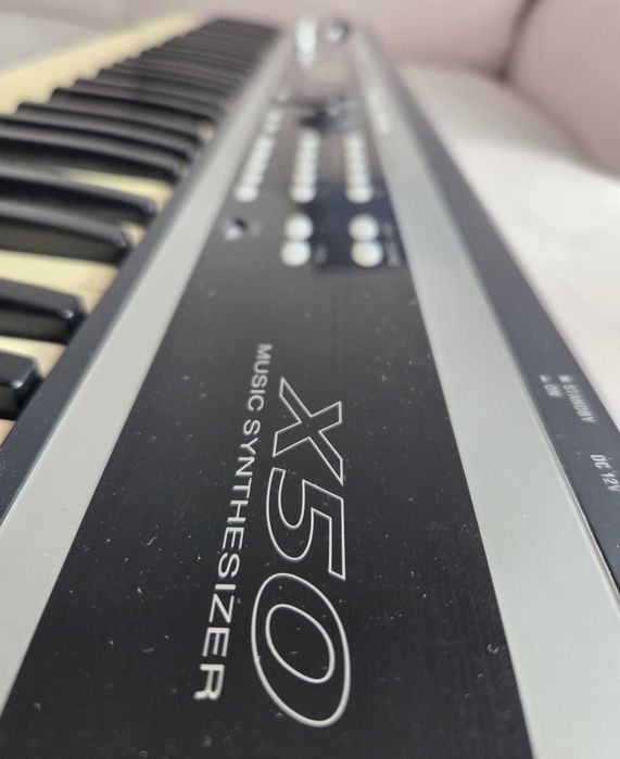 Syntezator Korg X50