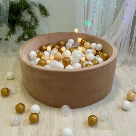 Басейн з кулька та без . Бассейн с шариками