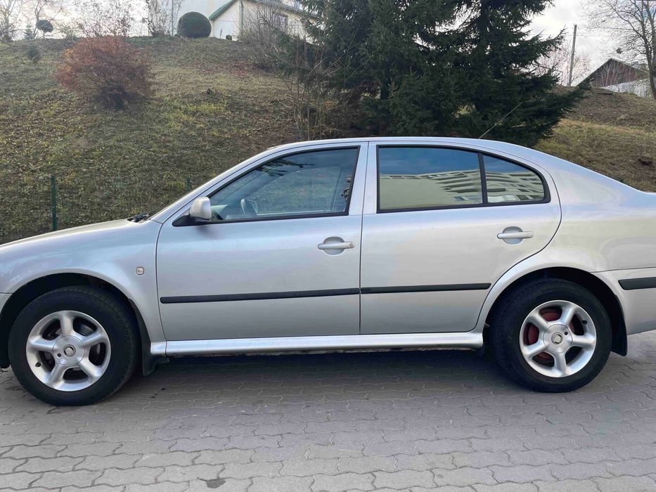 Szkoda octavia tur