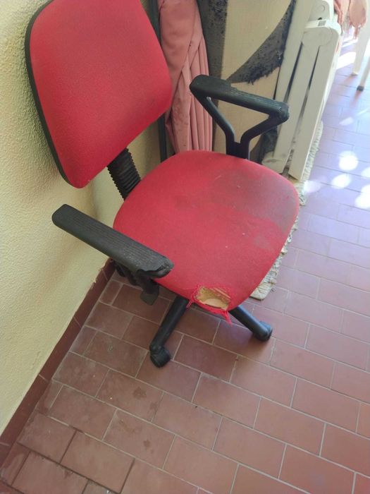 cadeira escritorio ou sala para remodelar