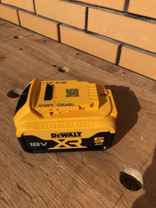 DeWalt DCB184 18V 5 Ah Акумуляторна батарея. Безкоштовна доставка
