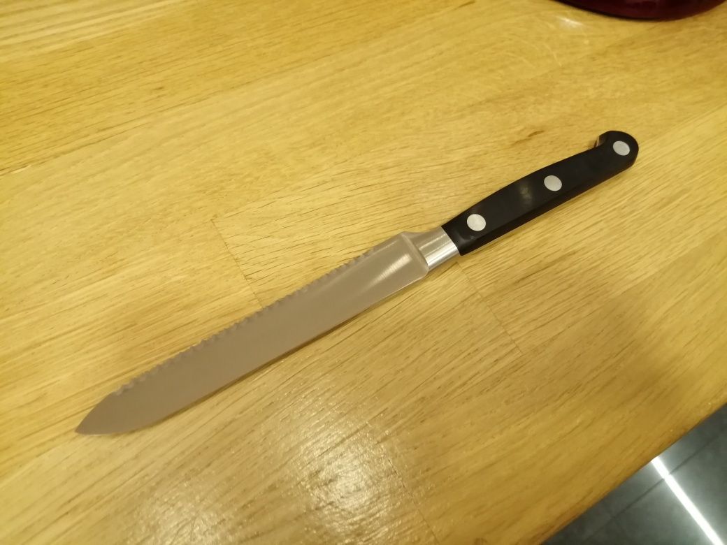 Niemiecki nóż ZWILLING Proffesional S do pomidorów / kiełbasek SOLINGE