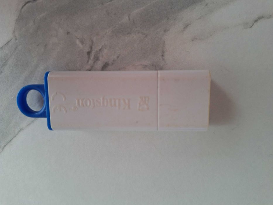 pendrive kingston 16GB