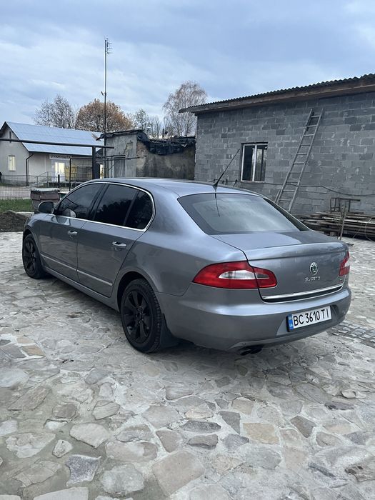 Skoda Superb 2.0 дизель, автомат