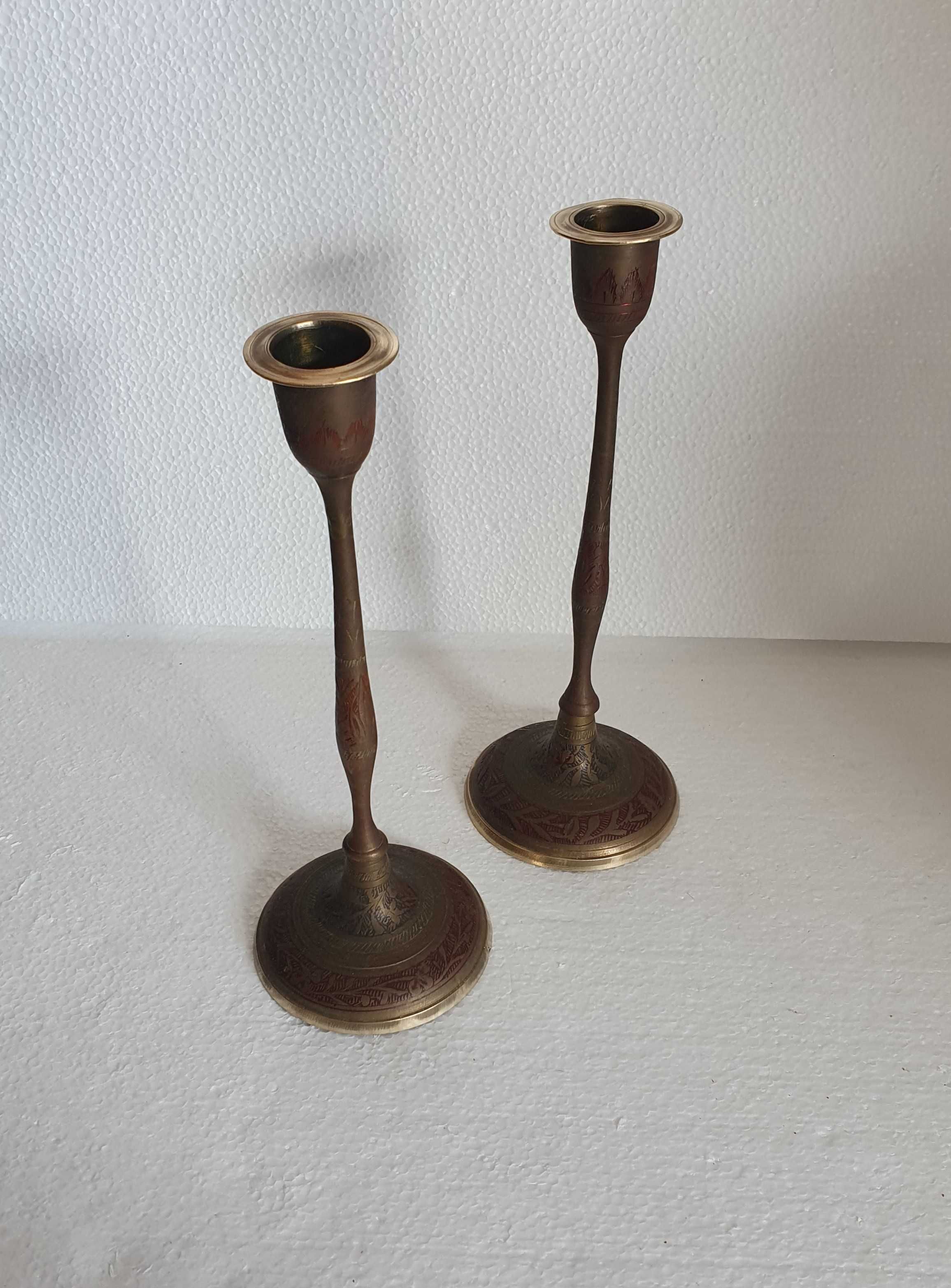 2 castiçais / candelabros orientais em latão - 23cm - vintage