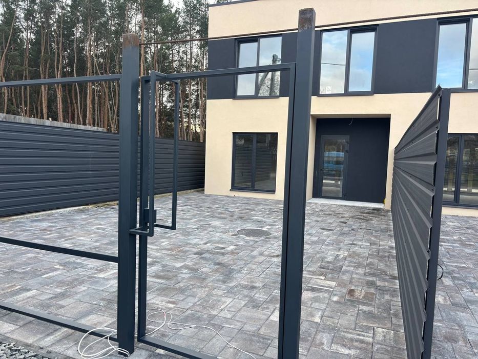 Продам Будинок м. Коростень Таунхаус