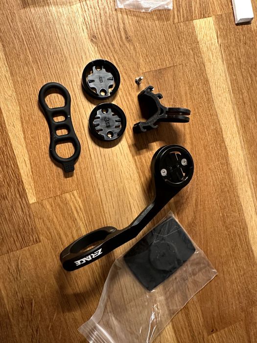 Uchwyt na komputer rowerowy, kamerę oraz telefon - solidny i ładny