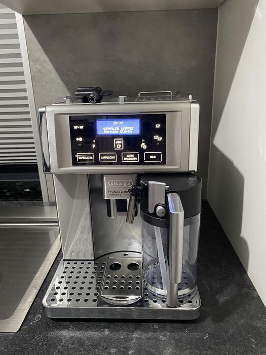 Кофемашина делонджі