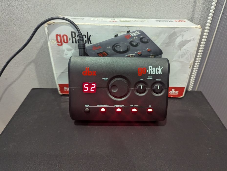 Процесор ефектів та активний DiBox dbx Go Rack