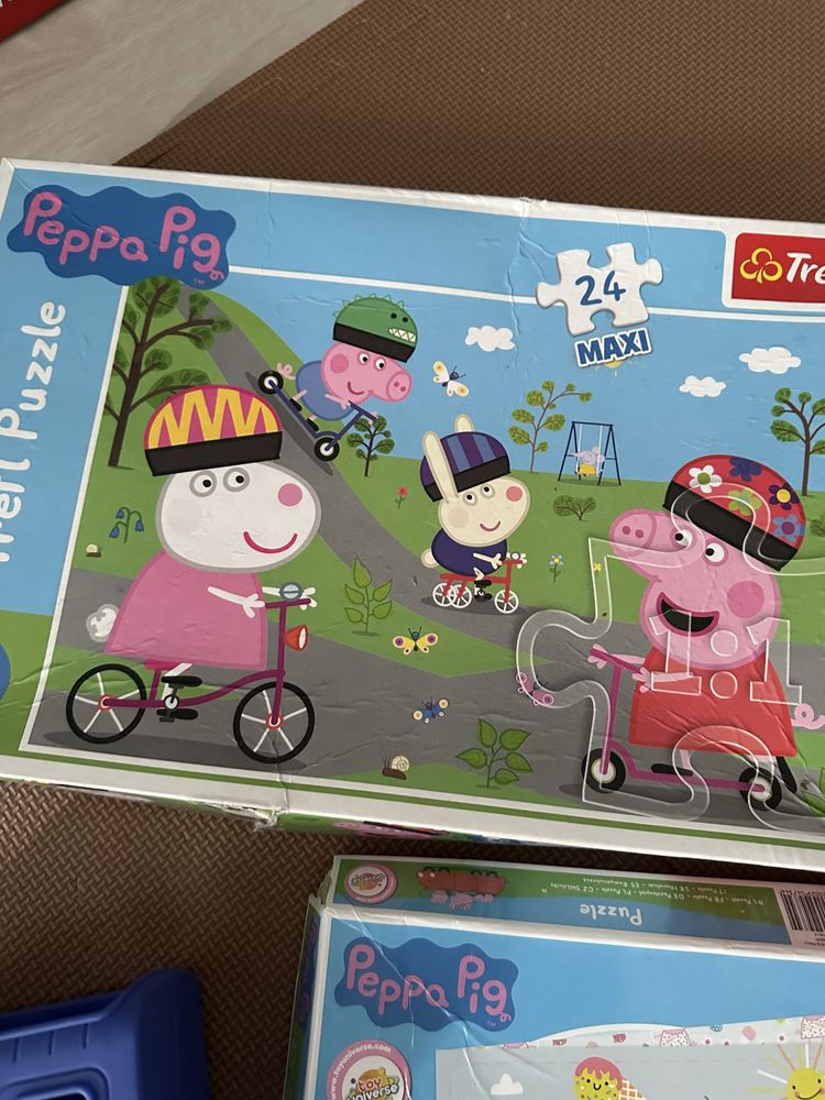 Zestaw zabawek puzzli i książka Peppa Pig