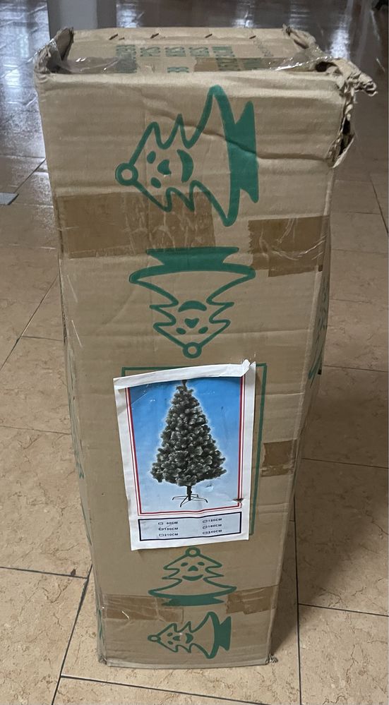 Árvore de Natal, bolas, Estrela e luzes