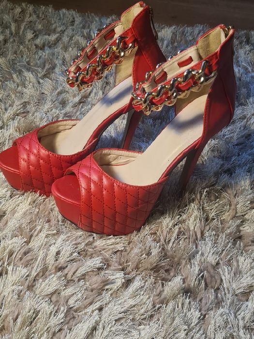 Sandałki czerwone wysoki obcas