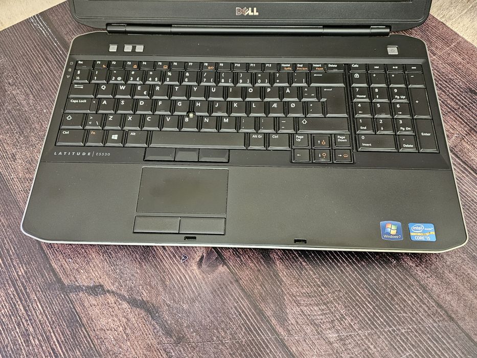 Dell Latitude E5530 (Core i5-3230M/8Gb/Intel HD 4000/SSD 240Gb/TN)