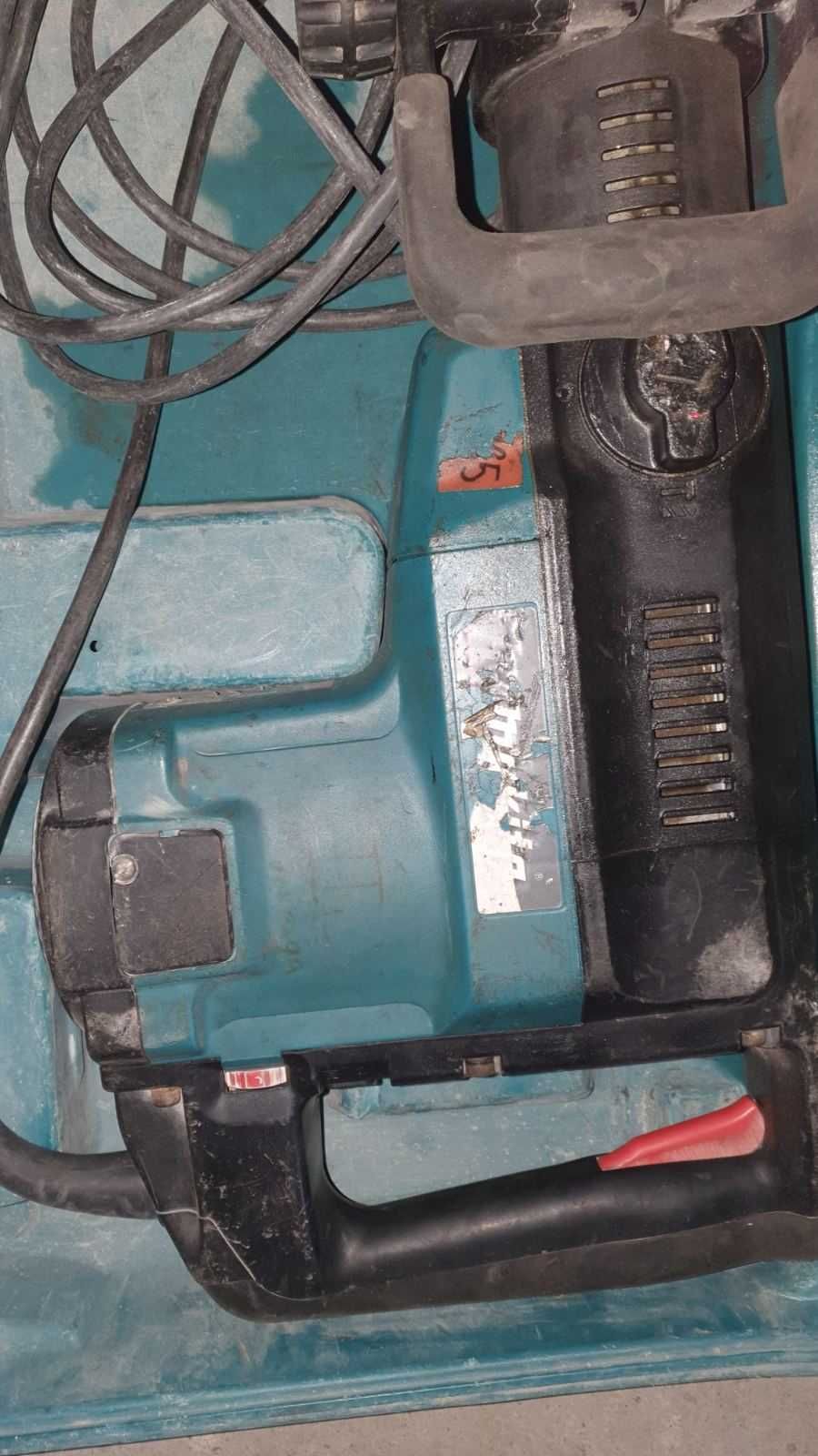 Перфоратор-відбійник Makita HR 5001 C