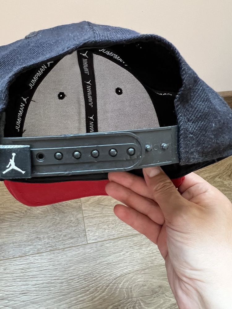 Продам оригінальну кепку NIKE AIR JORDAN