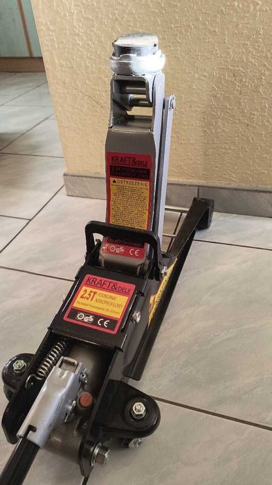 Podnośnik nisko profilowy hydrauliczny, żaba, jak nowy, 2,5 Tony