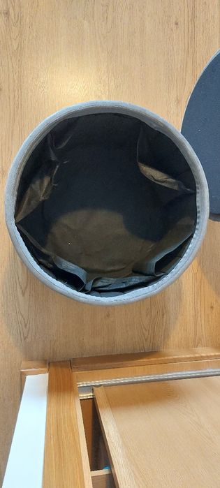 Banquete puff  cinzento