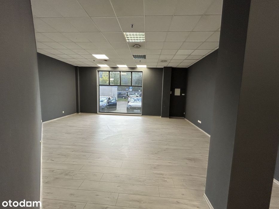Bezpośrednio lokal do wynajęcia z witrynami w samym centrum Legionowa