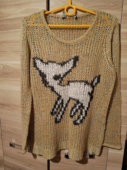 Sweterek bluzka z jelonkiem