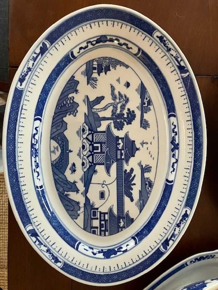 Peças - Serviço de cantão chinês, em porcelana.