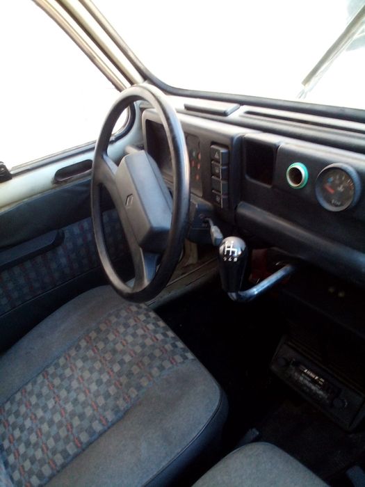 Renault 4L - Peças