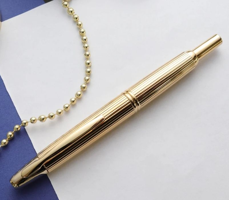 Edycja limitowana!!! Pióro wieczne Pilot Capless Gold Stri