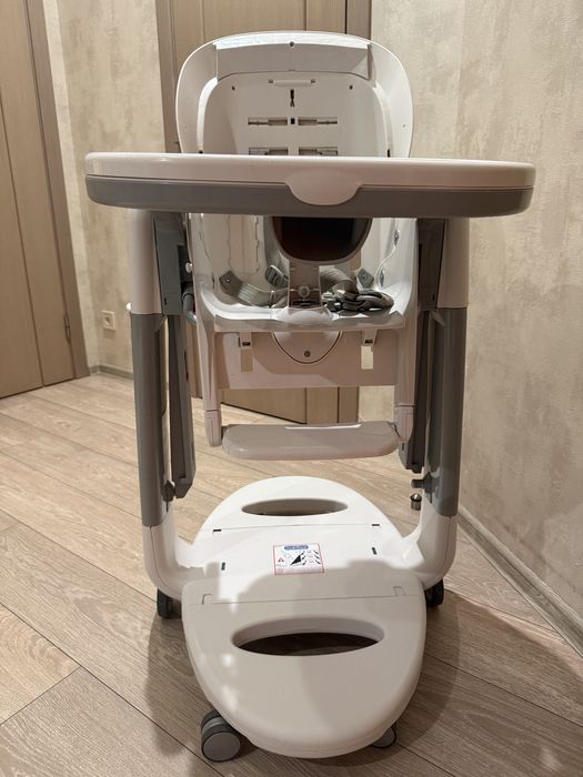 Продам стульчик для кормления peg perego tatamia