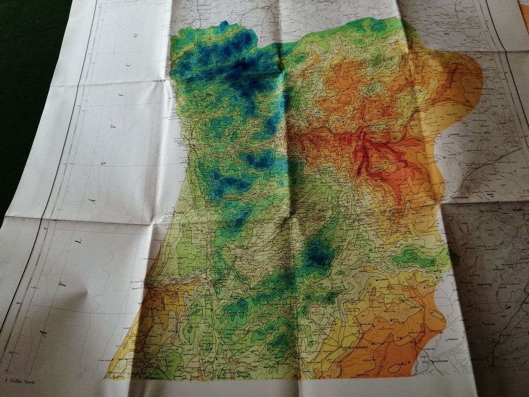 Mapas de Precipitação média anual entre 1931-60