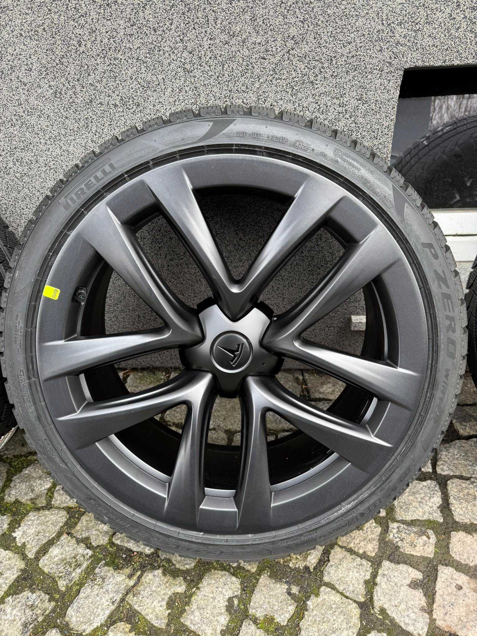 Komplet kół Tesla S plaid Arachnid 21" zima pirelli nowe