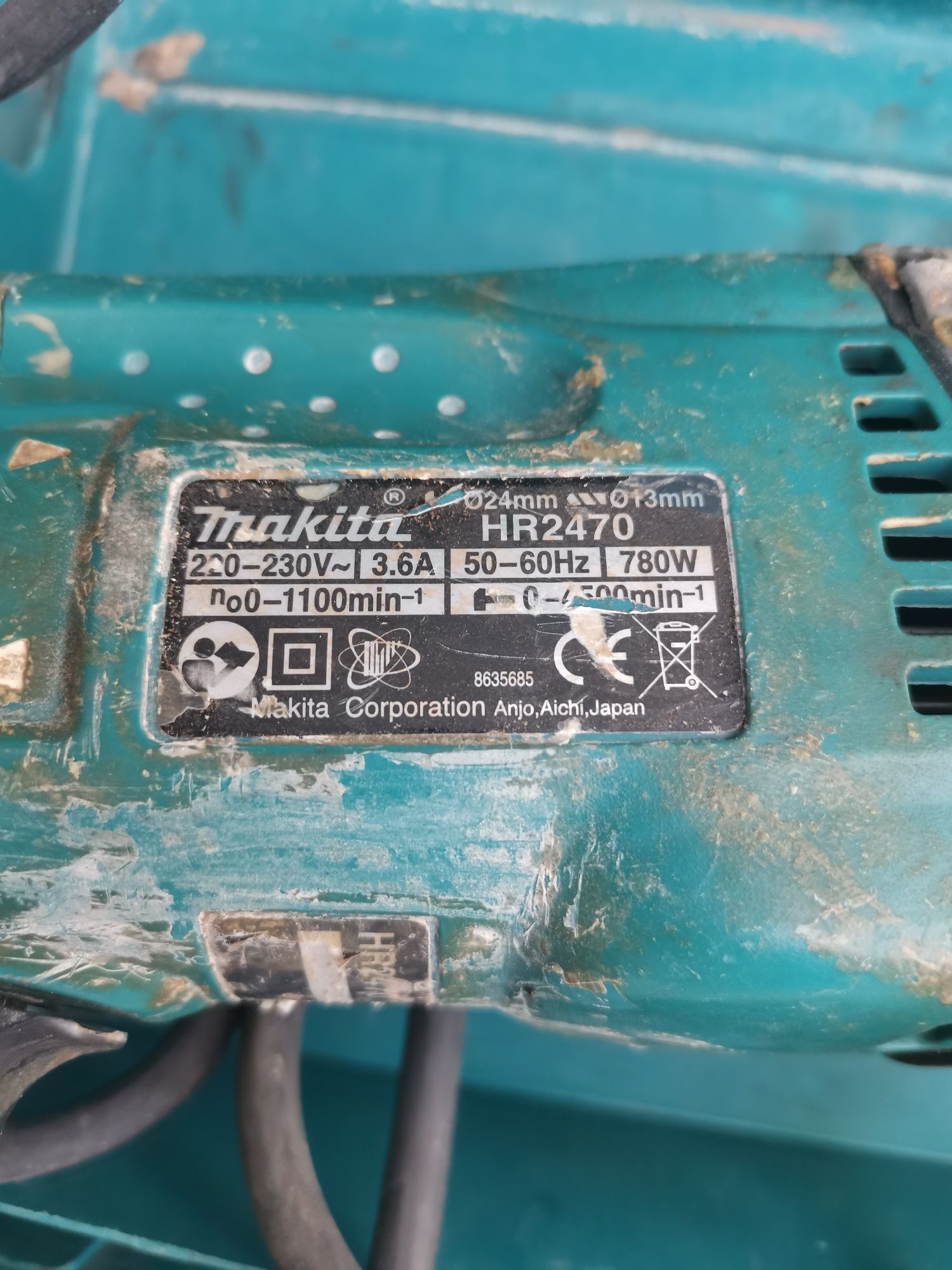 Продам перфоратор Makita