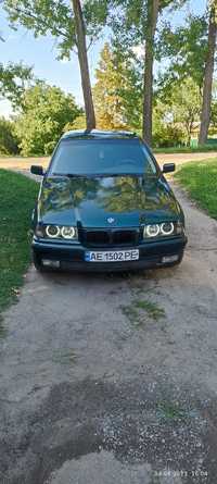 Продам BMW E36 седан