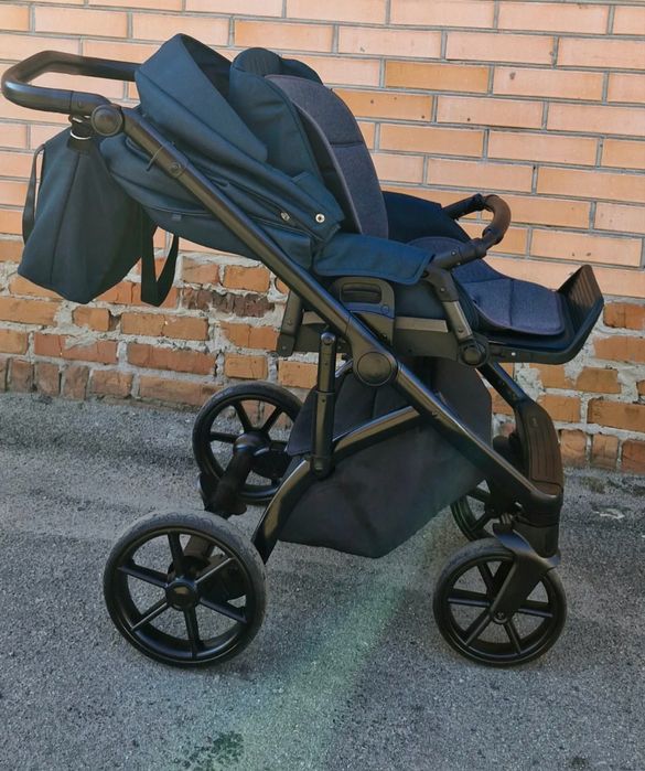 Коляска 2 в 1 Roan Bass Next Emerald mood