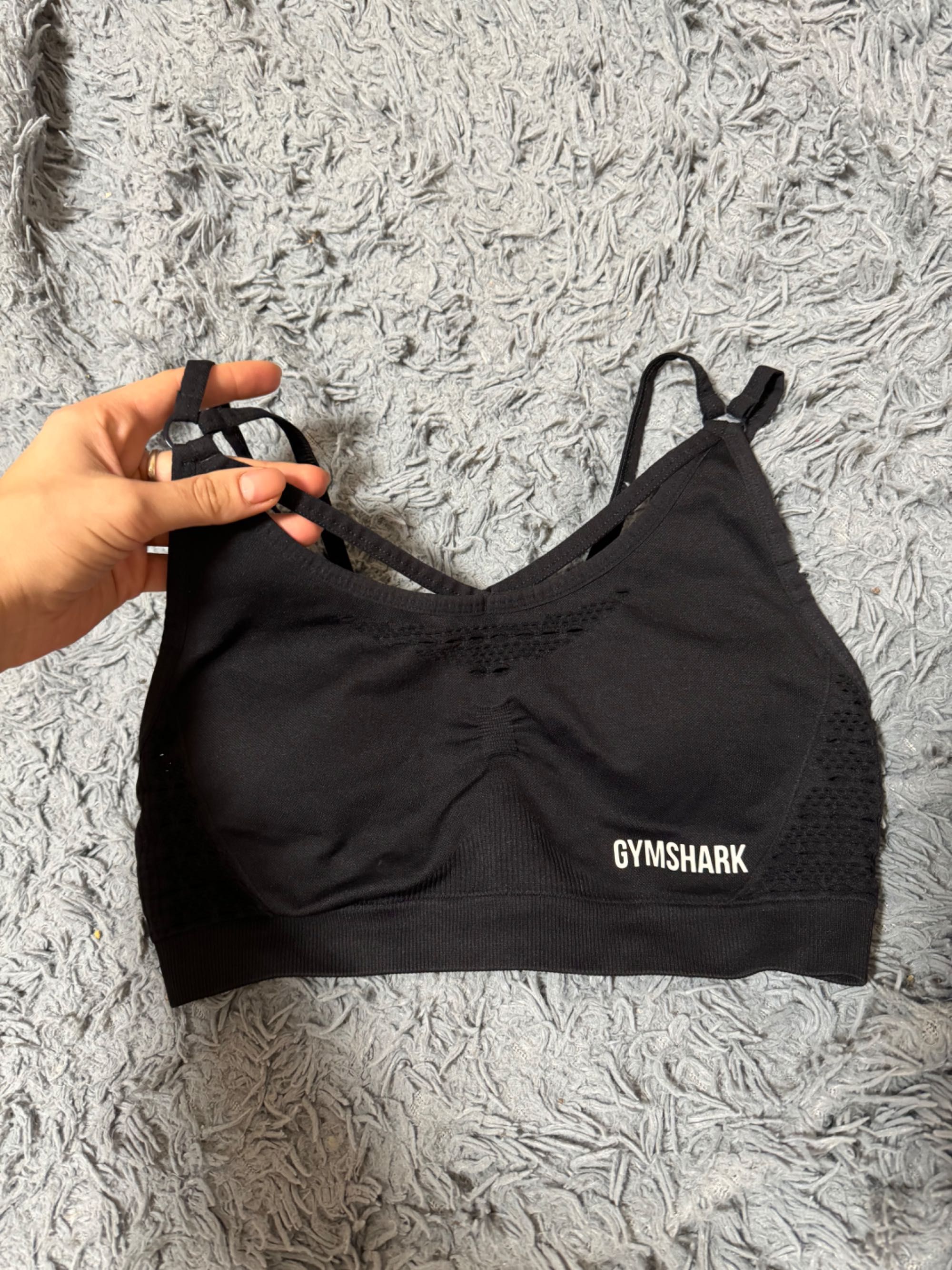 Спортивний топ gymshark