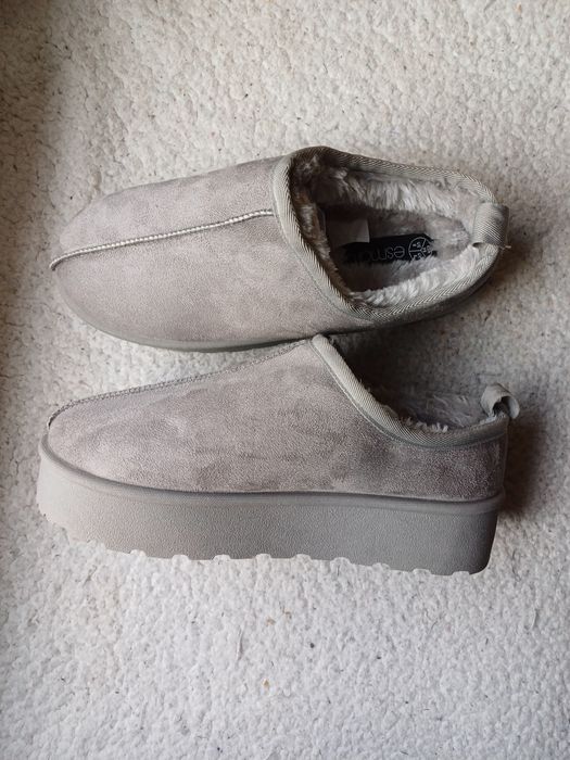 Kapcie  39 nowe damskie