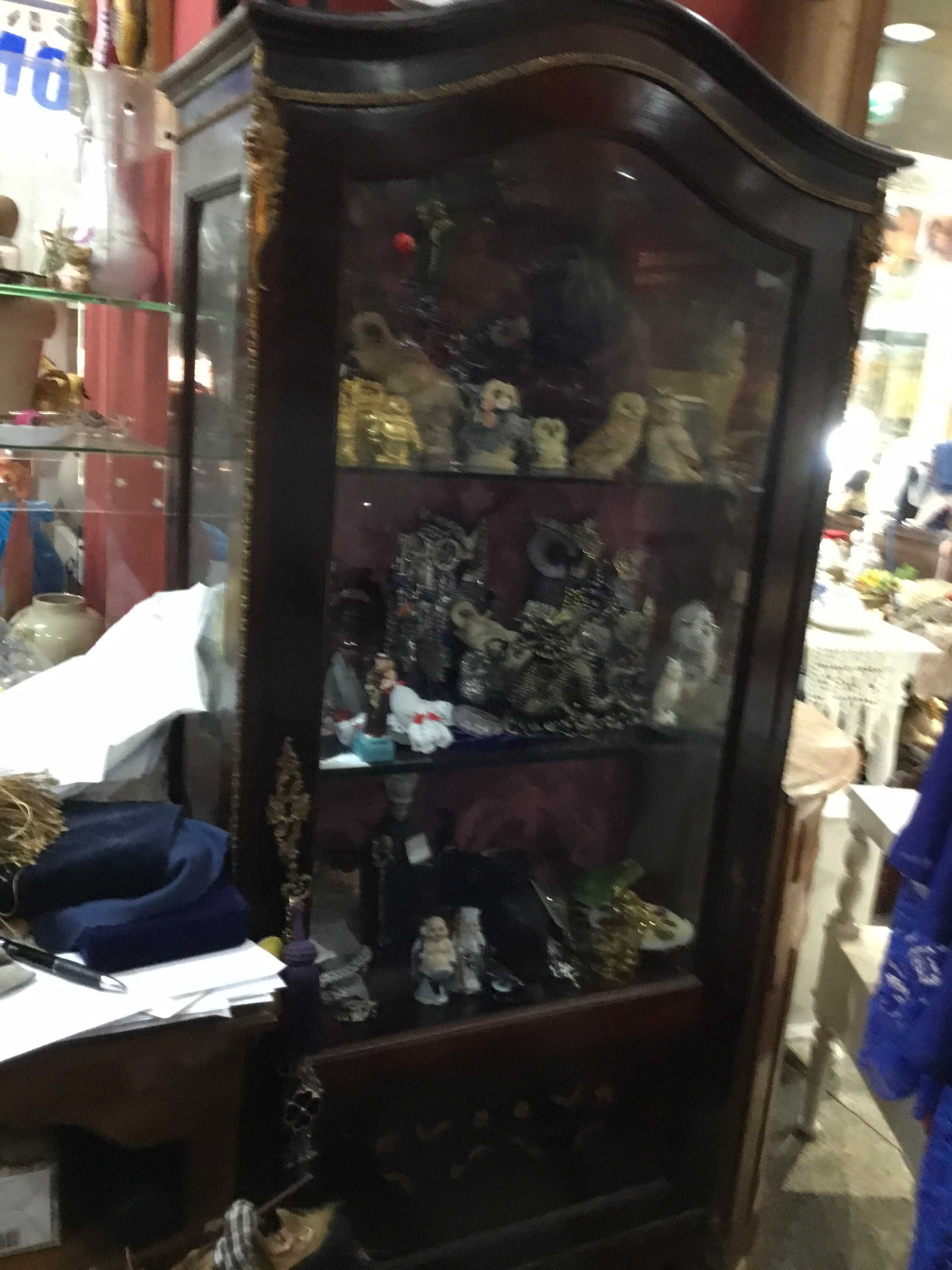 Móveis em Mogno - Faço sua oferta