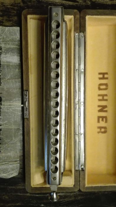 Harmónica (gaita de beiços), profissional Hohner