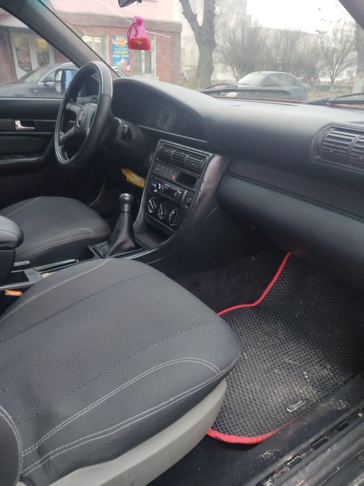 Продам автомобіль Ауди 100 с4