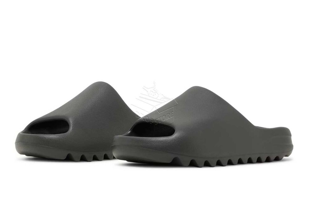 Adidas YEEZY SLIDE Dark Onyx / ID5103