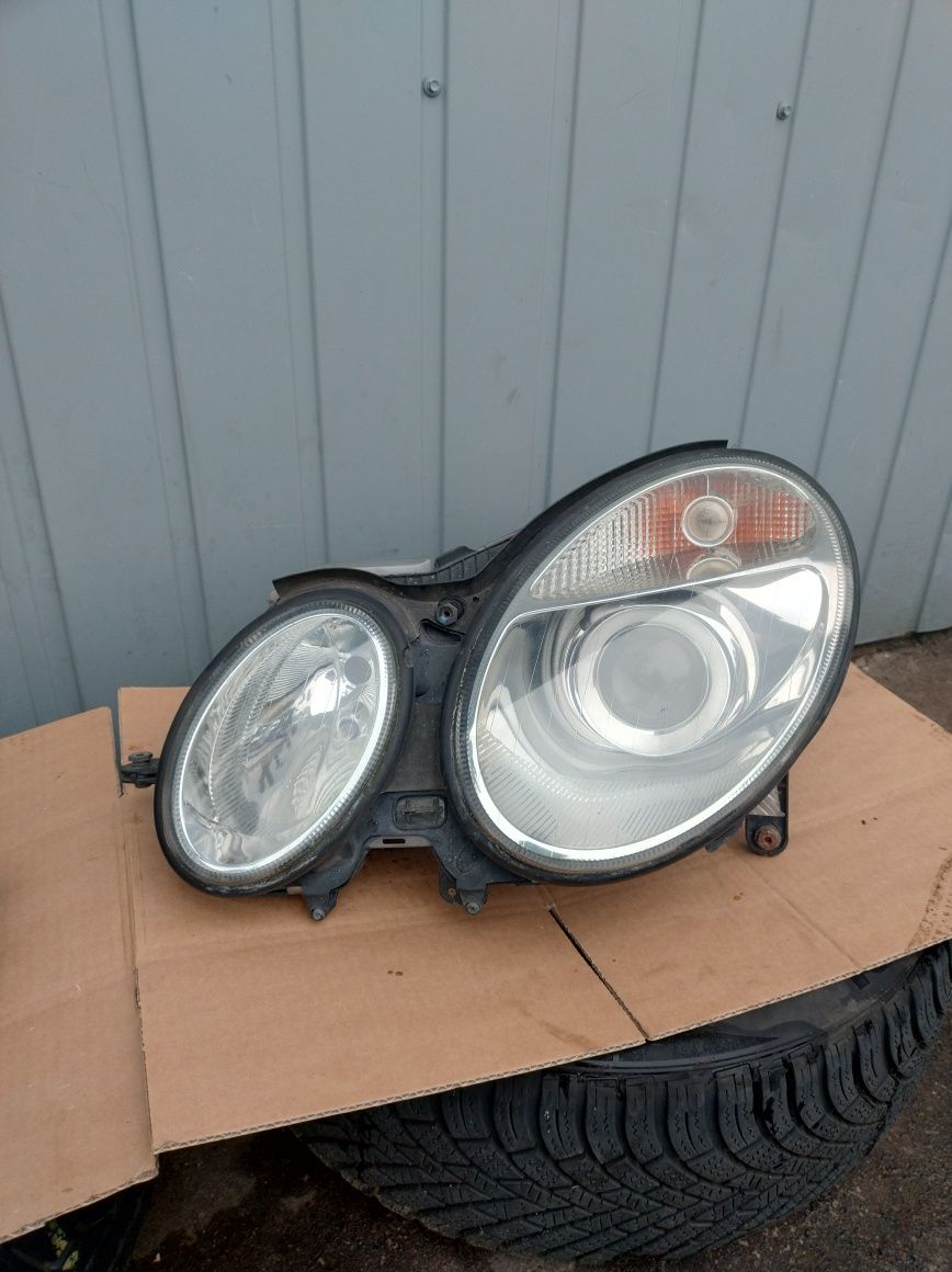 Lampa reflektor Mercedes W211