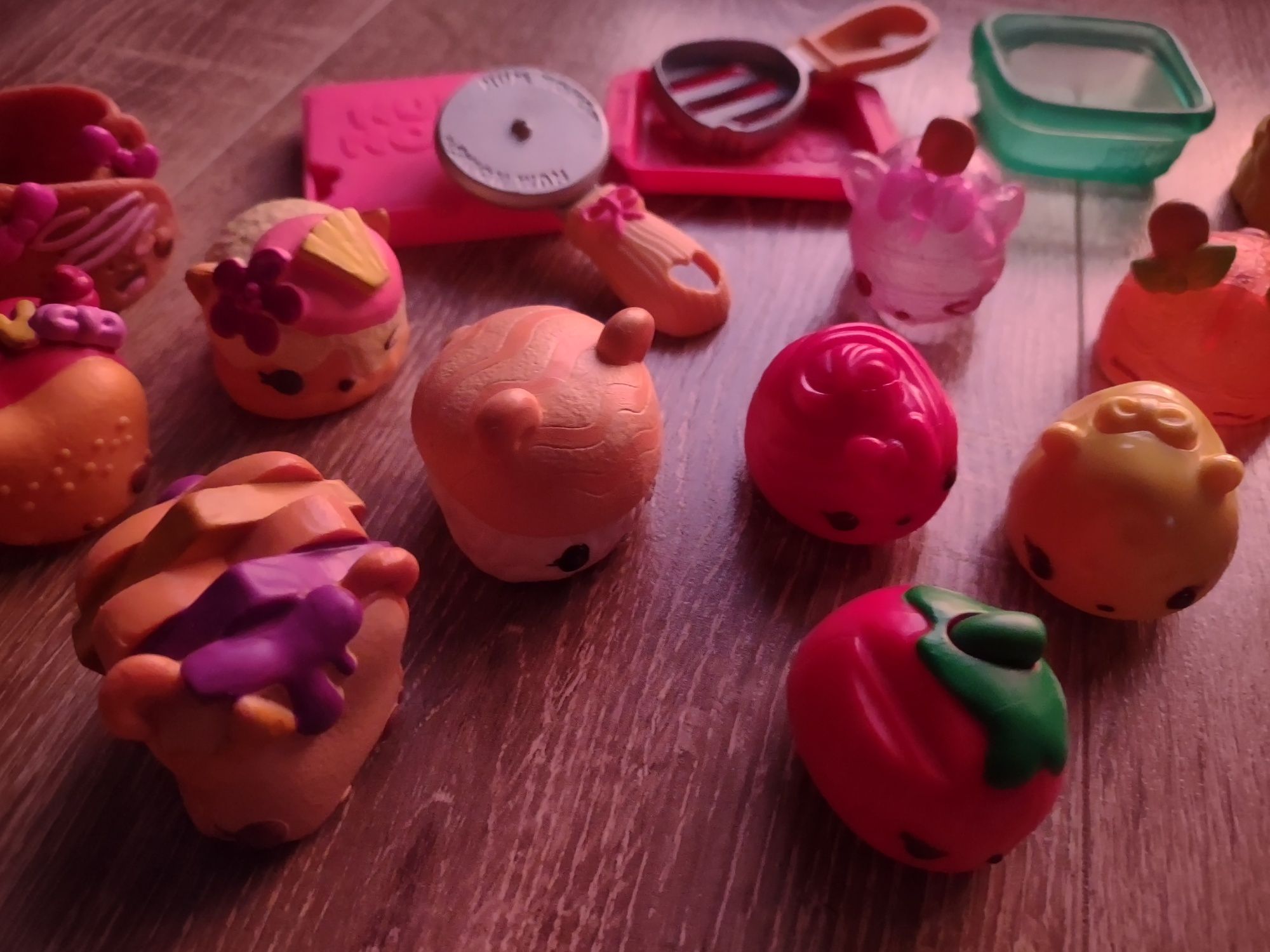 Zestaw figurek Num Noms