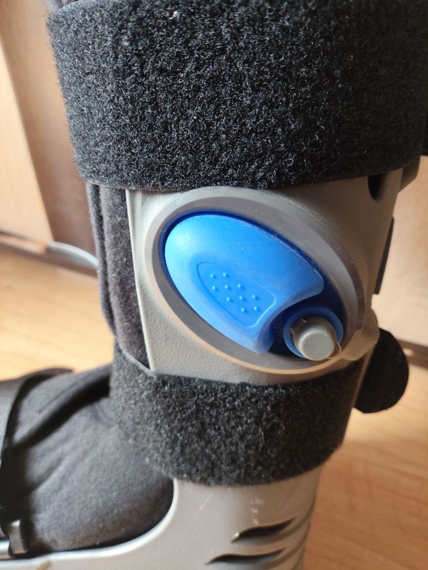 But ortopedyczny Orteza typu but "Walker boot" XLR8 THUASNE  rozmiar S
