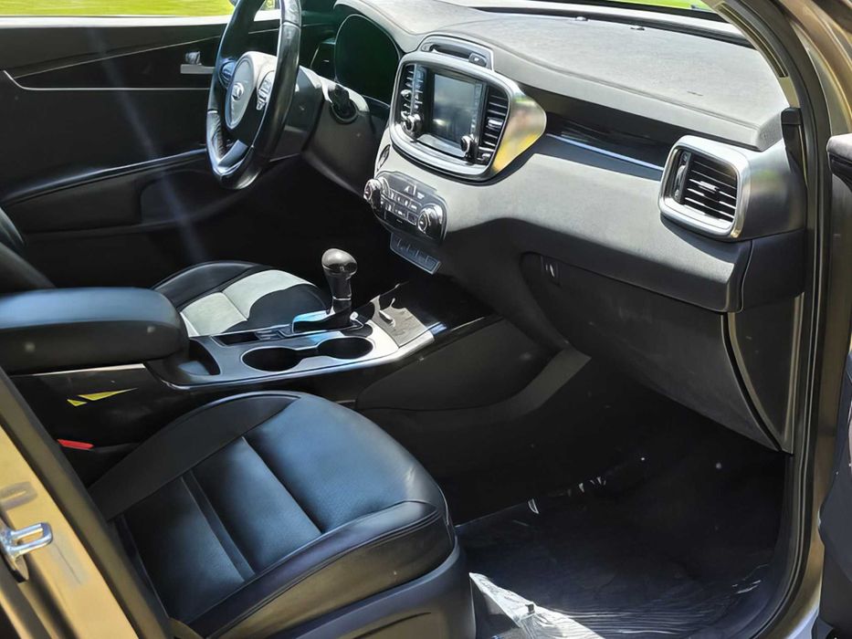 Kia Sorento      2018